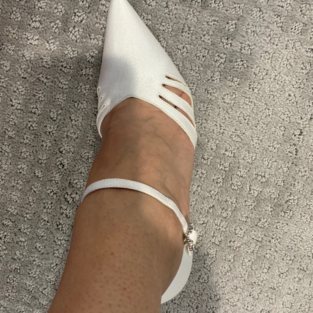 Bridal off white sandals size 6 brand new